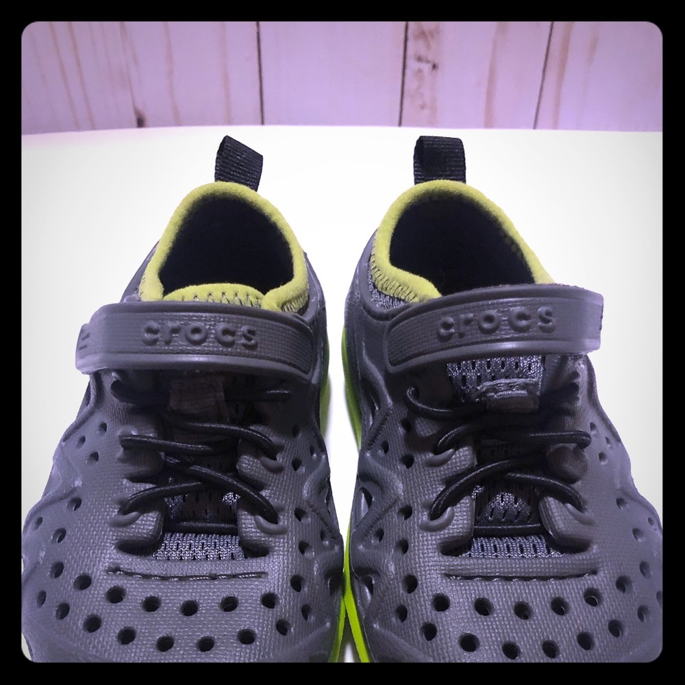 Crocs Shoes Grey and Neon Green Size 7